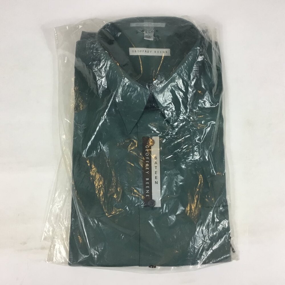 (NWT) Geoffrey Beene, Grn button down dress shirt